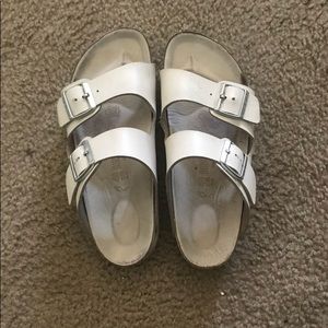 monterey exquisite white